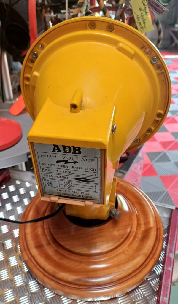 Lampe de piste ADB. – Image 5
